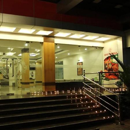 Hotel Peninsula Thrissur Exterior photo
